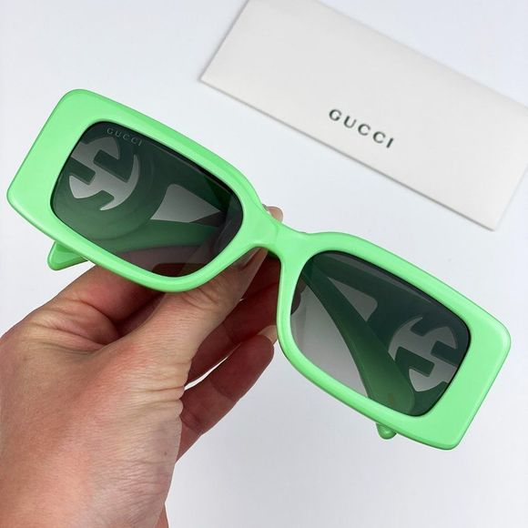 Gucci GG1325S 004 Sunglasses Green Gradient Rectangle Unisex - Picture 1 of 13